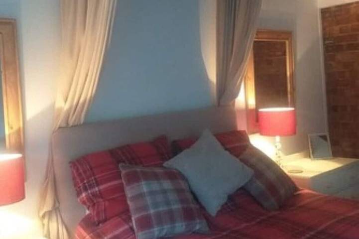 The Little House in Hull Pet Friendly  Sanctuary in the City in Kingston-upon-Hull, Yorkshire and the Humber