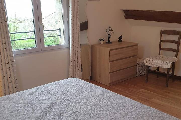 Location de vacances pour 5 personnes, avec Jardin et Piscine à Nazelles-Négron - 2