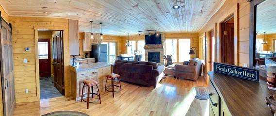 Log Cabin for 4 Guests in Canaan Valley, Tucker County, Picture 1
