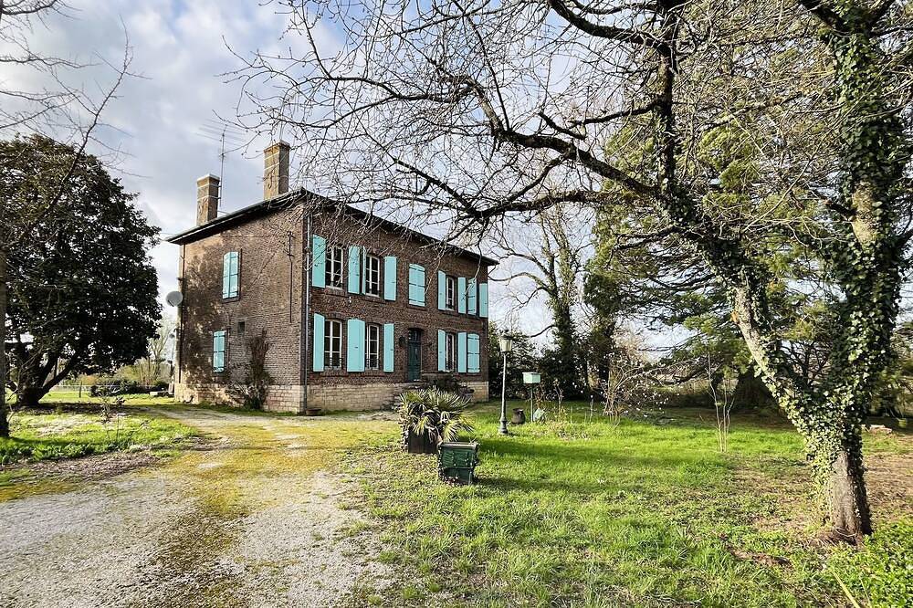 Bienvenue aux Bons Amis in Simard (Saône-et-Loire), Région de Louhans