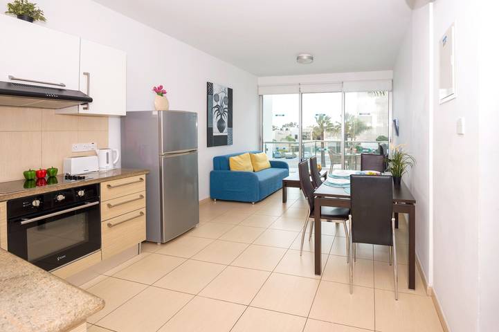Ganze Wohnung, Ferienwohnung für 4 Personen mit Balkon in Protaras, Südzypern