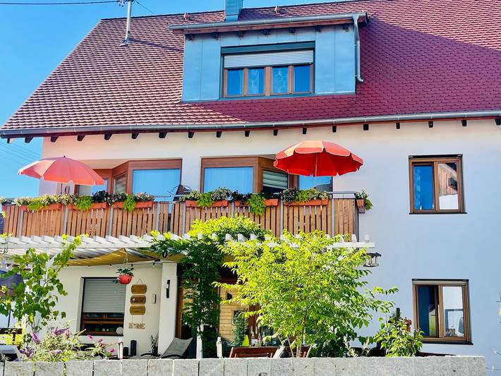 Ganze Wohnung, Ferienwohnung 'Morgenrot, 45qm' mit Seeblick, Balkon und Wi-Fi in Sipplingen, Region Bodensee-Oberschwaben