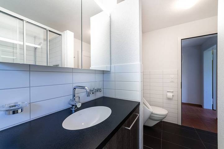 Hütte für 8 Personen, mit Garten und Balkon am Vierwaldstättersee - 4