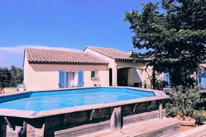 Location de vacances pour 10 personnes, avec jardin, animaux acceptés à Le Pradet - 2