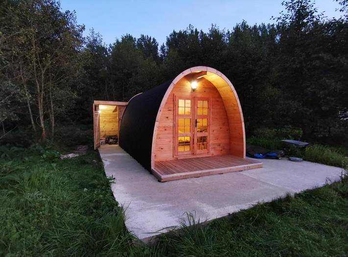 Tente pour 2 personnes, avec Terrasse et Jardin ainsi que Piscine et Vue sur le lac dans le Pas-de-Calais