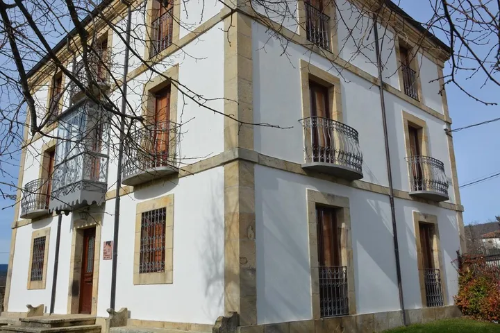 Casa de vacaciones para 16 personas, con jardín y vistas - 1