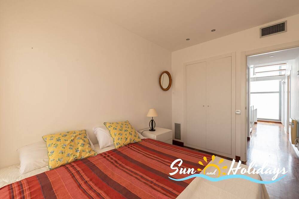 Fantastica Moderna Villa Mar Azul a 200m de la Playa! in Torredembarra, Costa Dorada