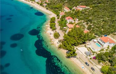 Ferienhaus für 10 Personen, mit Garten und Terrasse sowie Pool auf Cres