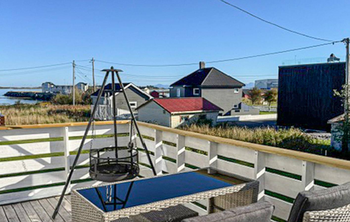 Ferienhaus für 10 Personen mit Terrasse in Sandøy, Nördliches Fjordnorwegen