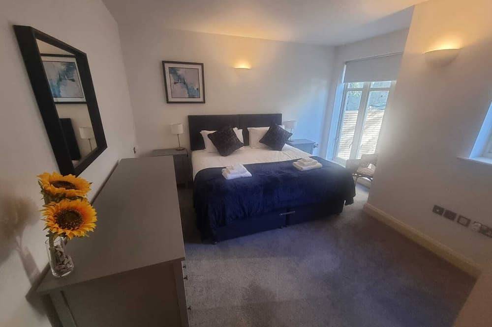 Entire apartment, Ground floor flat in town centre with parking and outdoor space in North Yorkshire