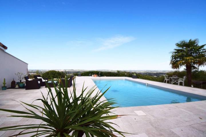 Chalet para 6 personas, con piscina - 1