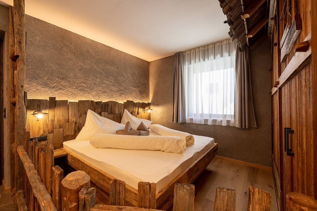 Entire apartment, Charming Apartment “Sonnleiten Sonnenalm” with Mountain View in Collepietra, Karneid