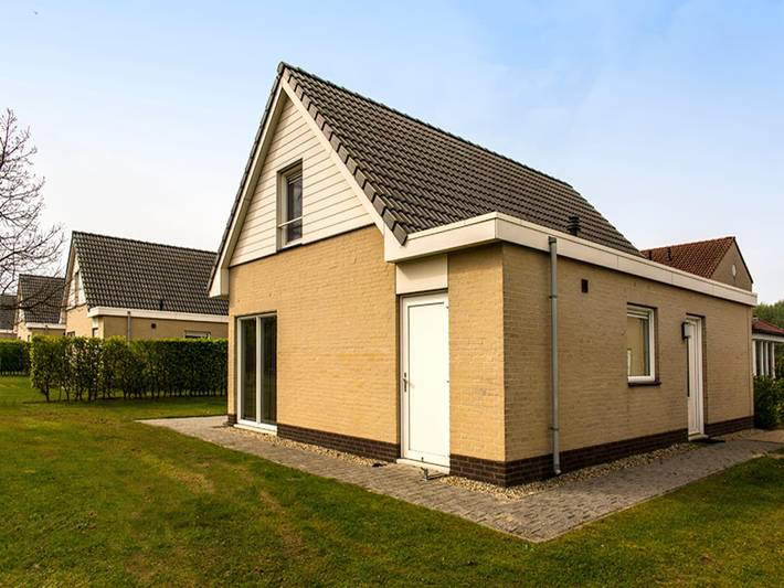 Vakantiehuis voor 6 personen, met Terras en Tuin in Heel