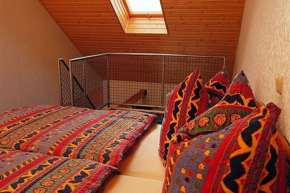 Doppelzimmer mit Dusche und Wc - Ferienweingut Herres in Klüsserath, Moseleifel