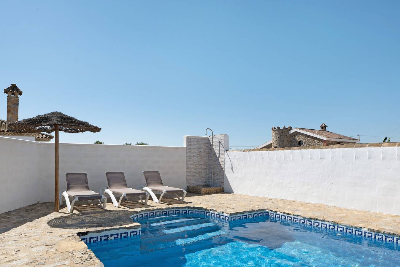 Casa de vacaciones "Casa Luype 2" con 2 terrazas privadas, piscina compartida y Wi-Fi in Conil de la Frontera, Costa de la Luz