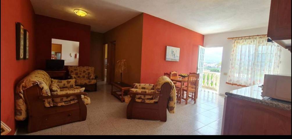 Apartamento entero, Apartamento 'Apartamento 5' con piscina compartida, terraza privada y Wi-Fi in Los Llanos, Los Llanos de Aridane