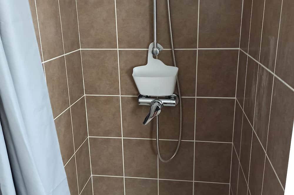 Drome Provençale-dépendance de 40m2 ,. Tout Confort. Jacuzzi 4 Places Clim in La Baume-de-Transit, Región de Nyons