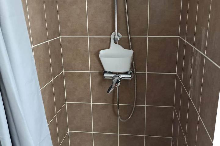 Drome Provençale-dépendance de 40m2 ,. Tout Confort. Jacuzzi 4 Places Clim in La Baume-de-Transit, Nyons und Umgebung