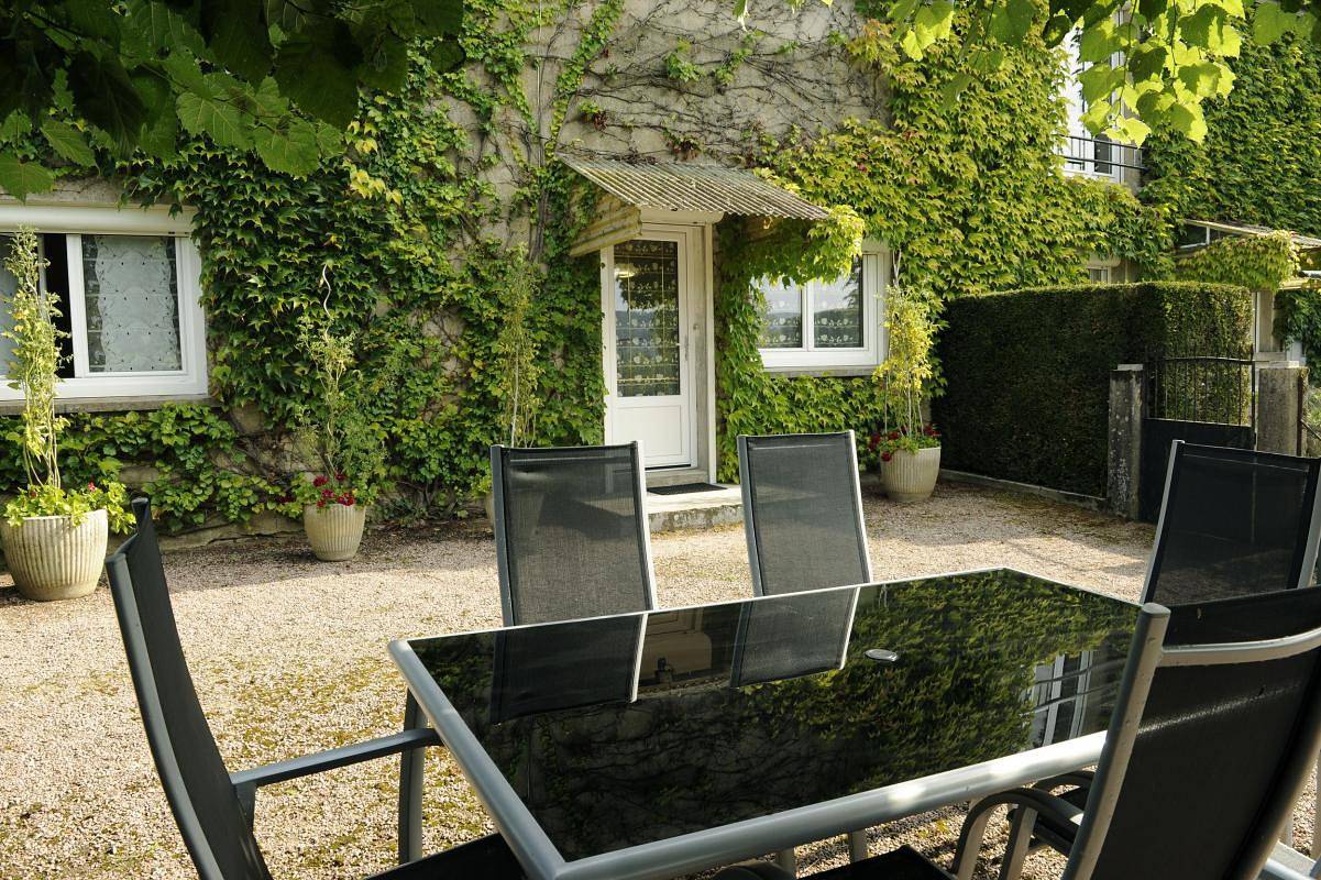 Gîte für 4 Personen mit Garten in Mesvres, Naturpark Morvan