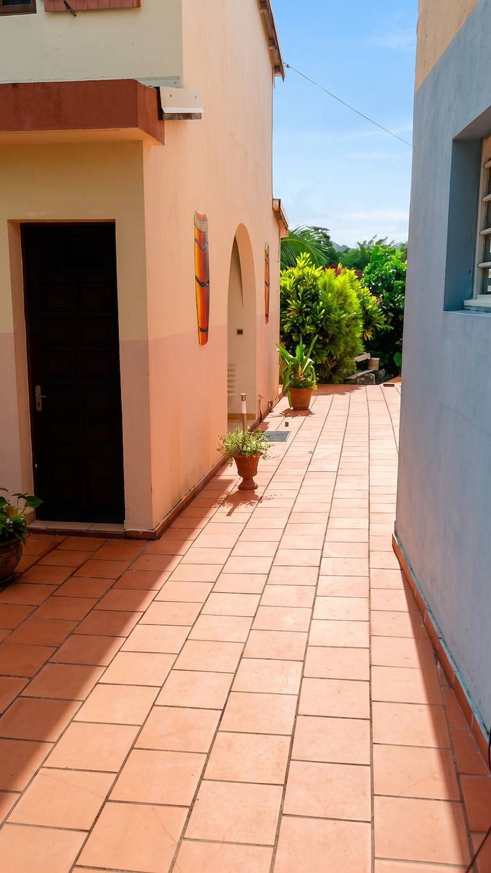 Apartamento entero, Acogedor Apartamento en Le Robert con Balcón y Jardín in Le Robert, Martinica