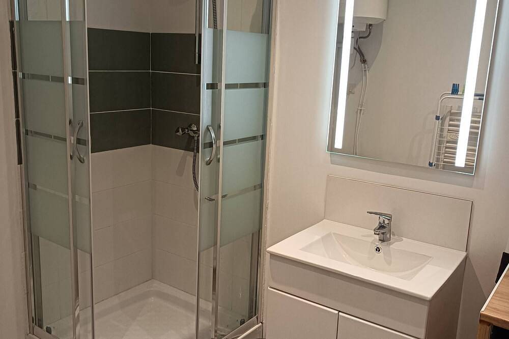 Apartamento entero, Charming apartment located in Corbeil-Essonnes, 5 minutes' walk from the station. in Corbeil-Essonnes, Essonne
