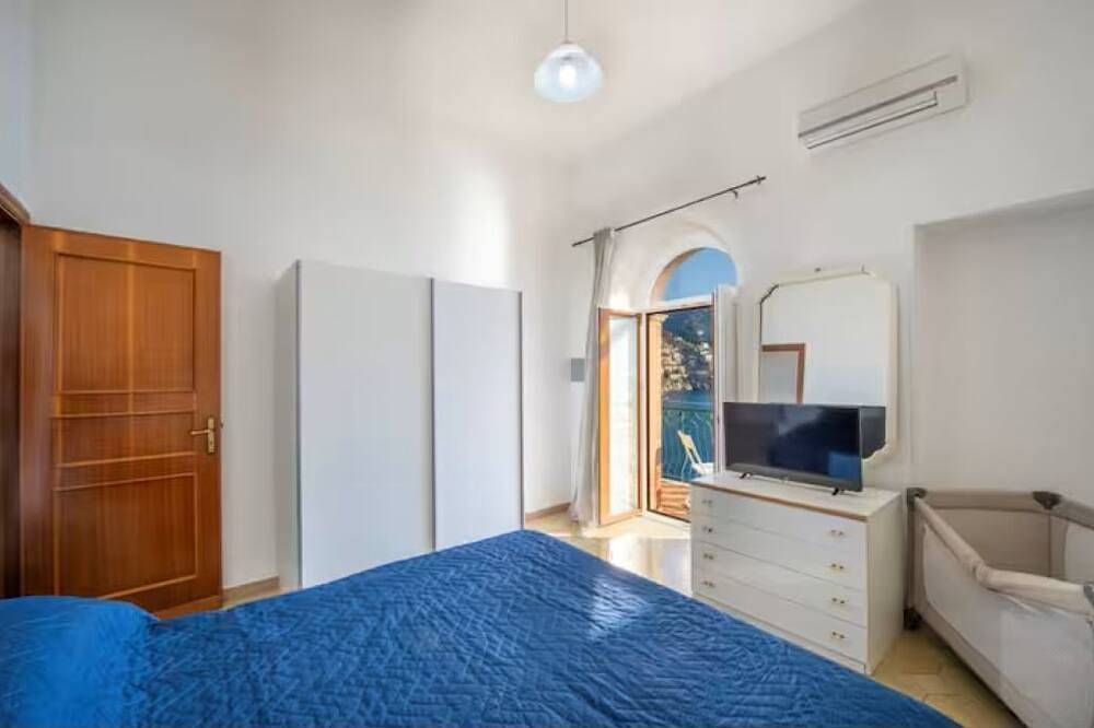 Villa Di Palma access to the beach and solarium in San Cosma, Ravello