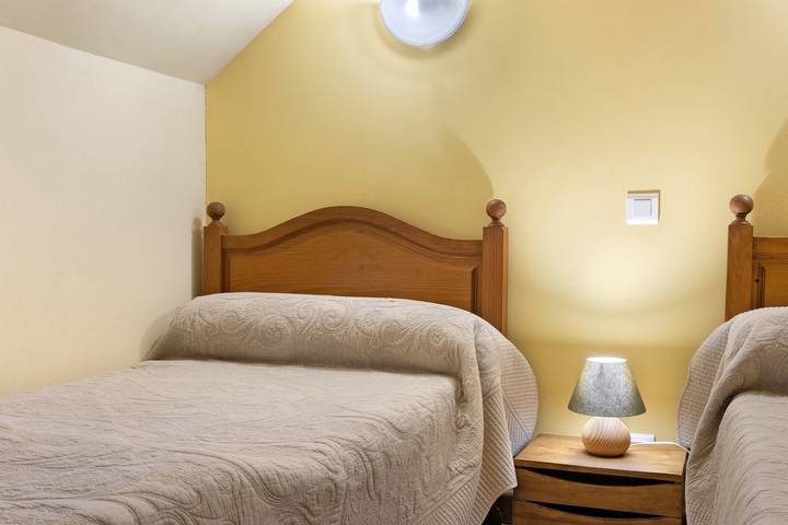 Chambre d’hôte pour 4 personnes, avec bassin pour enfant et jardin, adapté aux familles à Sarlat-la-Canéda - 4