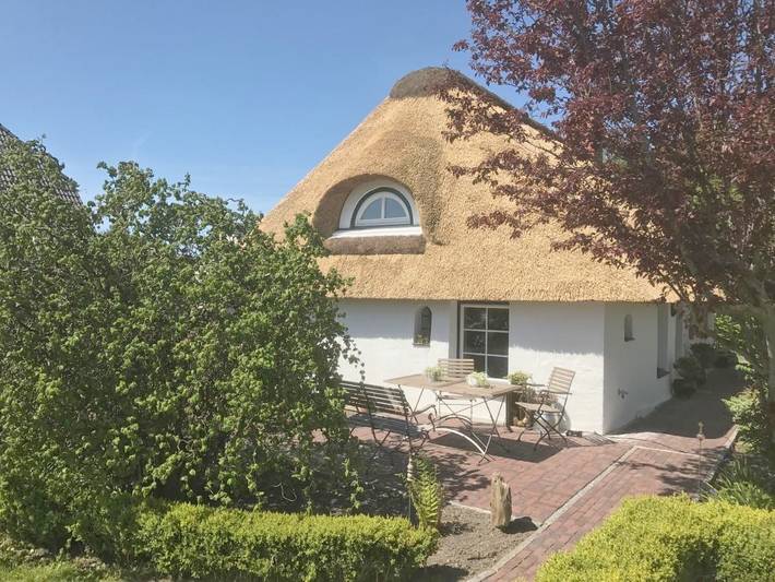 Ferienhaus für 4 Personen, mit Terrasse und Garten sowie Ausblick in Norddeich (Schleswig-Holstein)