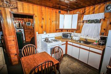Log Cabin for 40 People in Big Bear Lake, San Bernardino County, Photo 3