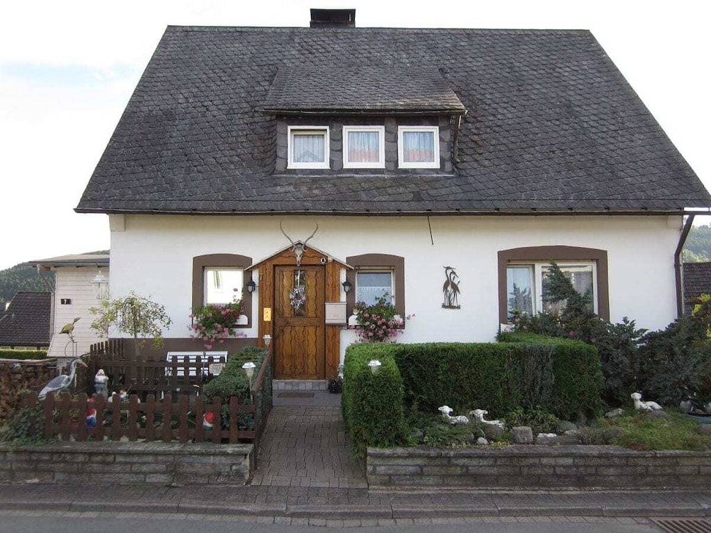 Ferienwohnung mit 1 Schlafzimmer in Züschen, Winterberg