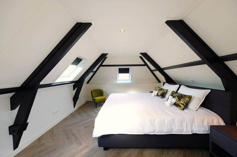 Geheel appartement, Fantastic 90m2 Two-Bedroom Apartment (Wa-7-B) in Tiel, Betuwe