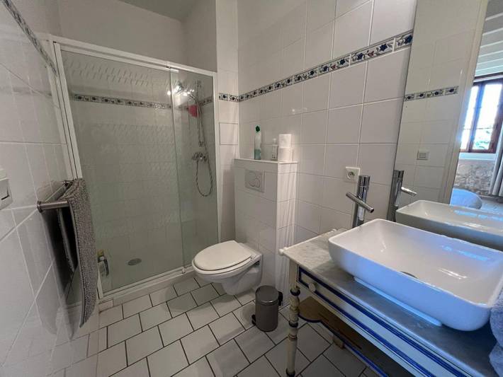 Gîte pour 13 personnes, avec jardin à Thésée - 2