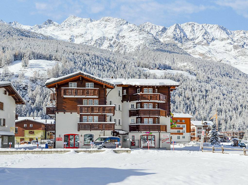 Entire vacation apartment, Vacation apartment for 4 people with balcony in Saas-Grund, Wallisian Alps