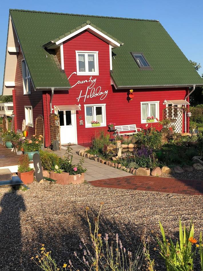 Ferienwohnung für 3 Personen, mit Pool und Terrasse sowie Garten