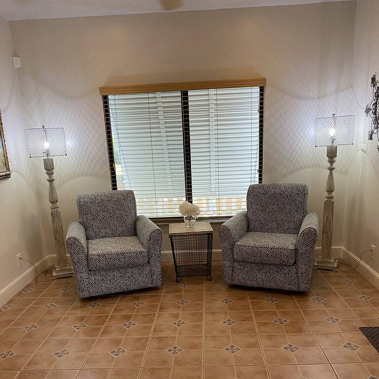 Downtown Retreat - Single Family, überall zu Fuß, großer Garten in West Palm Beach, Palm Beach County