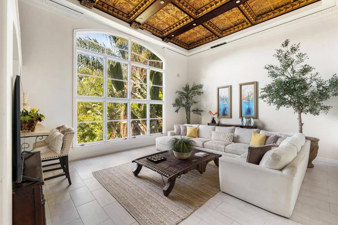 Bel Air Luxury Villa 6 bedrooms entire house Los Angeles in Bel Air, Los Angeles