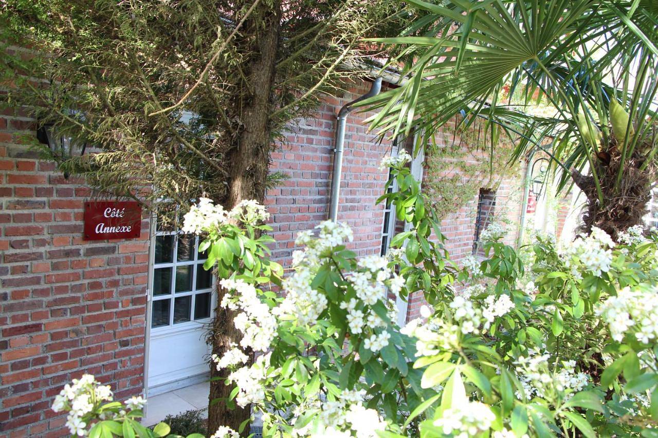 Double Room with Private Bathroom in Compiègne, Oise