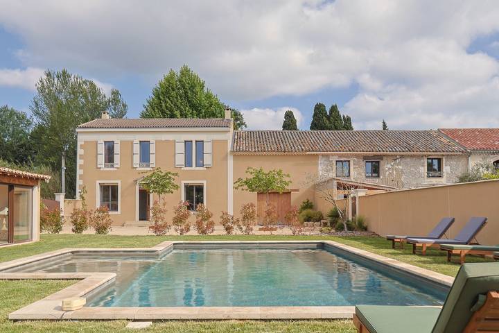 Le Champ des Cigales in Noves, Arles und Umgebung