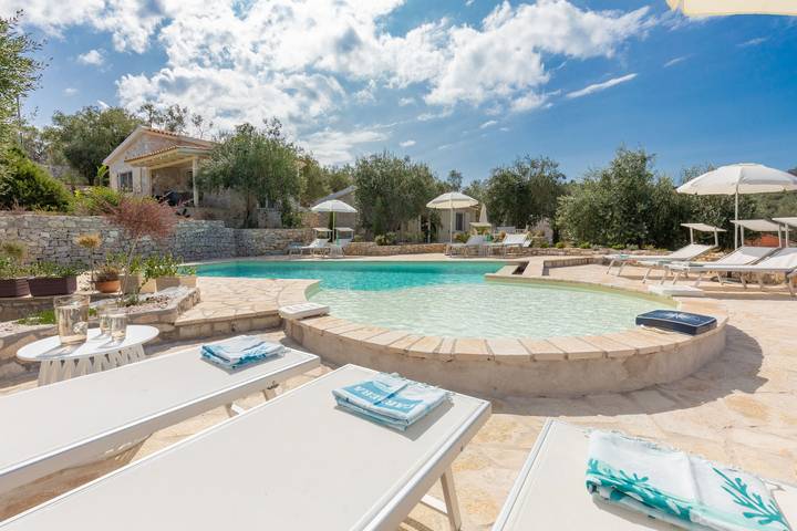 Hütte für 4 Personen, mit Balkon und Terrasse sowie Garten und Pool in Griechenland - 3