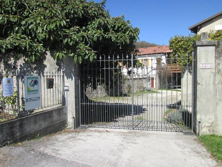 Gîte pour 2 personnes, avec vue et jardin, animaux acceptés à Salò - 2