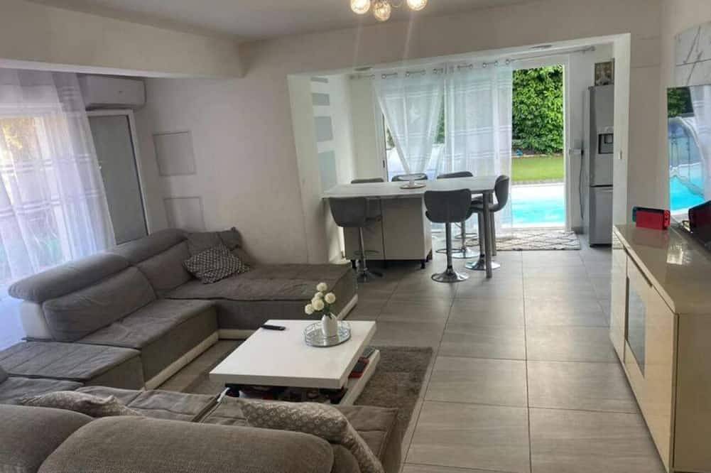 Independent Ground Floor of a Villa with Exclusive Pool & Garden in Cagnes-sur-Mer, Côte méditerranéenne (France)