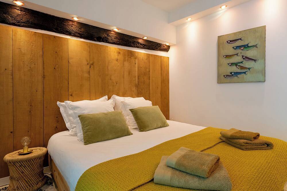 Appartement entier, Chez Laurette | Gîte Historique • 10min Versailles • 30min Paris in Marly-le-Roi, Yvelines