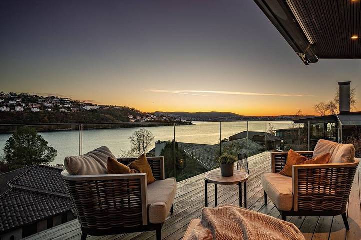 Villa für 9 Personen, mit Terrasse und Garten - 1