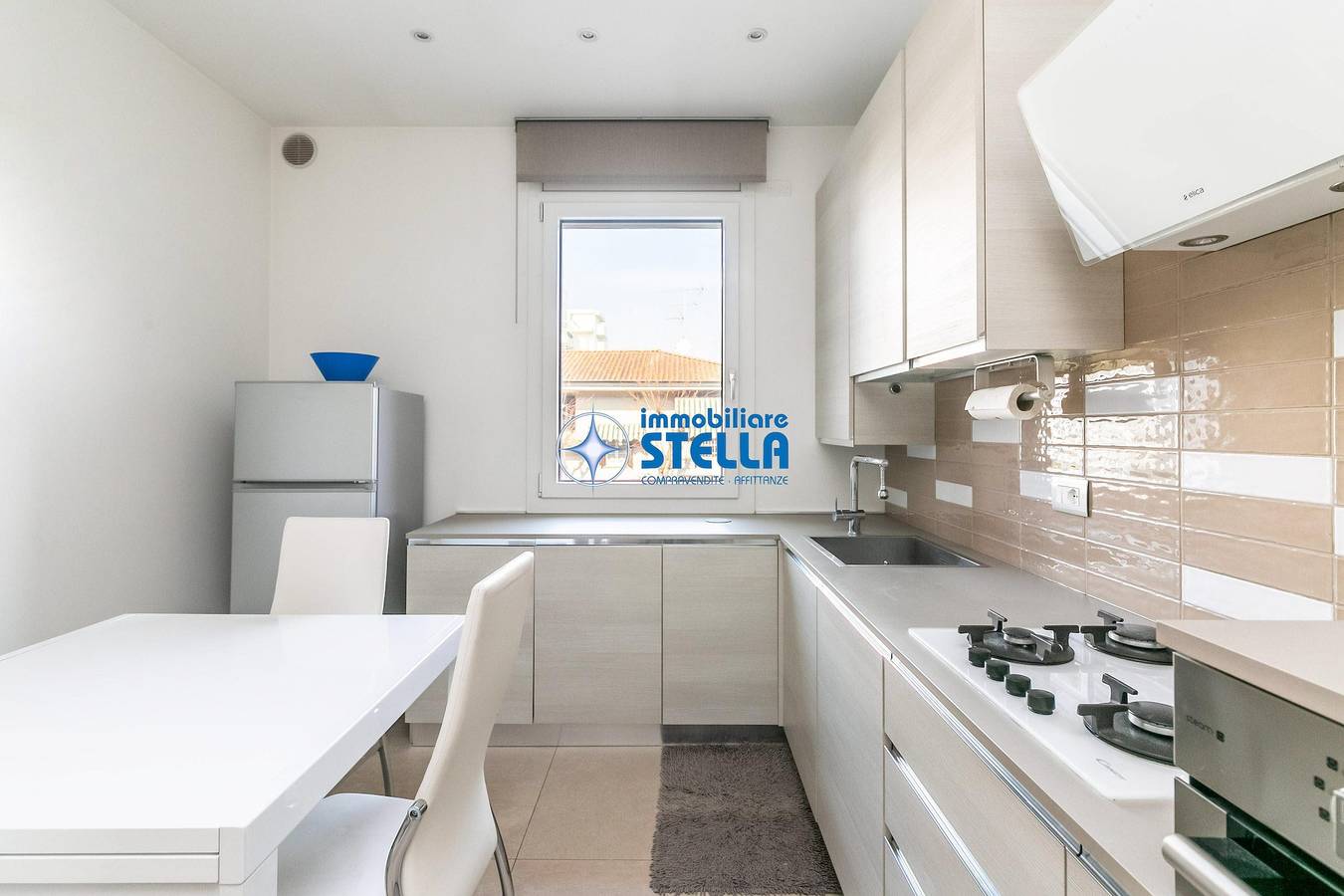 Entire apartment, A stone's throw from the sea / [ Condominio Giglio ] in Lido di Jesolo, Jesolo