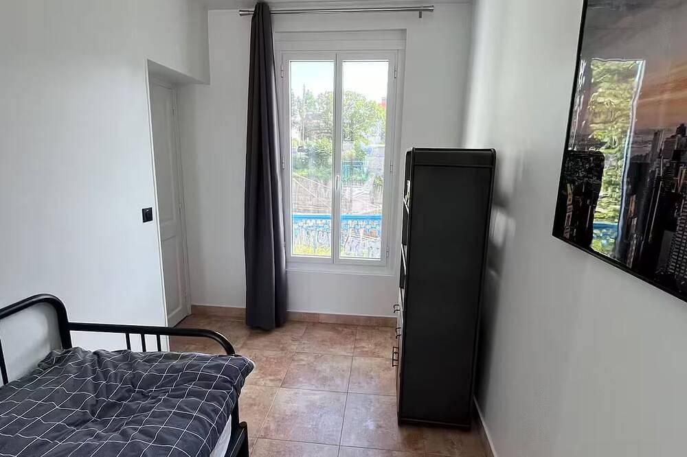 Entire apartment, Apartment Meudon - 10 minutes from Montparnasse station and the Seine musicale in Meudon, Hauts-de-Seine