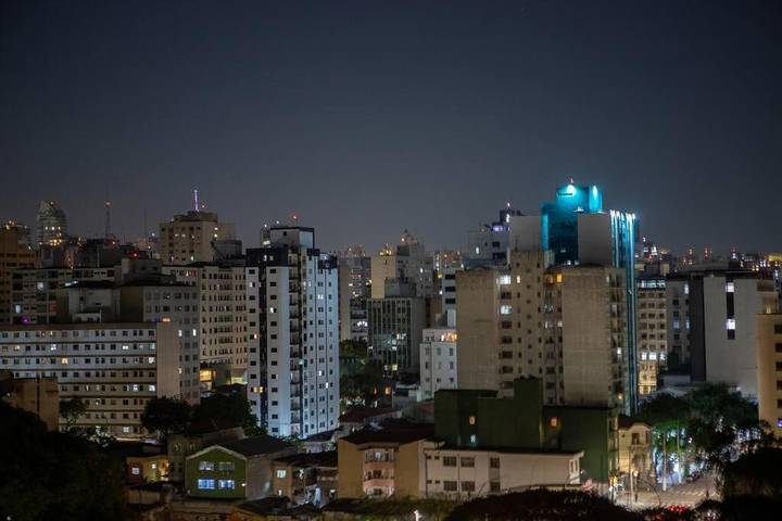 Casas e apartamentos de temporada para 2 pessoas, com piscina e jardim e ainda vista na Liberdade