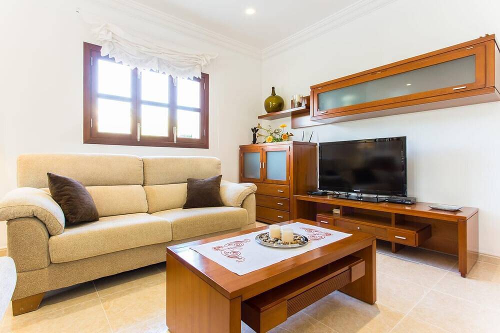 Nice home in Sa Coma with private swimming pool, can be inside or outside in Sa Coma, Sant Llorenç des Cardassar