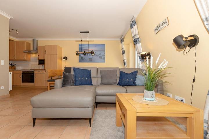 Ferienwohnung für 4 Personen, mit Balkon und Sauna in Kühlungsborn