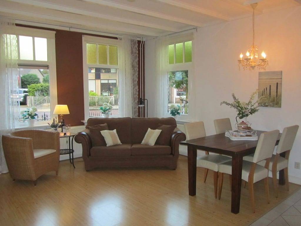 Bakkums Voorhuisje in Castricum, Noord-Holland - Nordseeküste