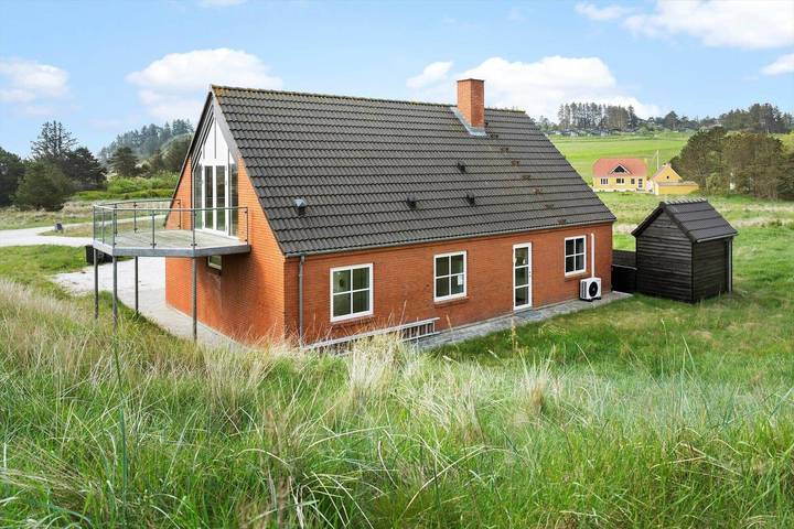 Ferienhaus für 8 Personen, mit Balkon und Whirlpool